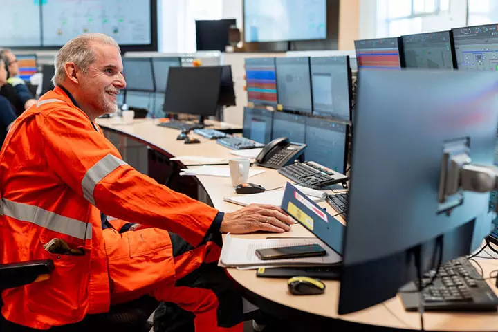 Eneco colleague heat pumps